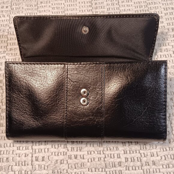Wilsons Leather Pelle Studio black leather tri-fold wallet - Picture 5 of 11